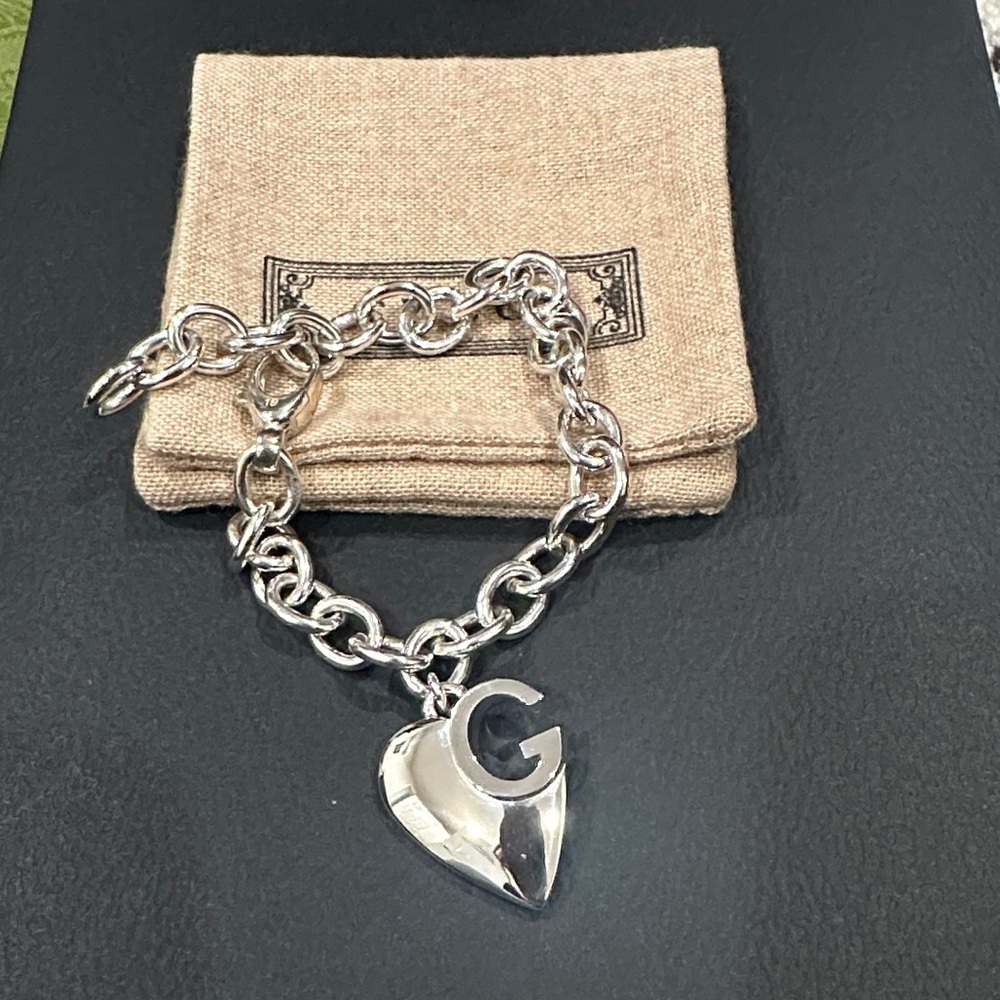 Gucci Sterling Silver Charlotte G Heart Chain Heart Chain Bracelet NIB - Picture 3 of 9